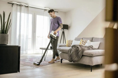 ������� ������ Karcher VC 4 Cordless myHome 140�� ����� (1.198-630.0)