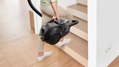 ������� Bosch Serie 4 BGC21X300 550�� ������