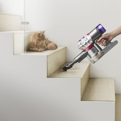  Dyson V8 Absolute  